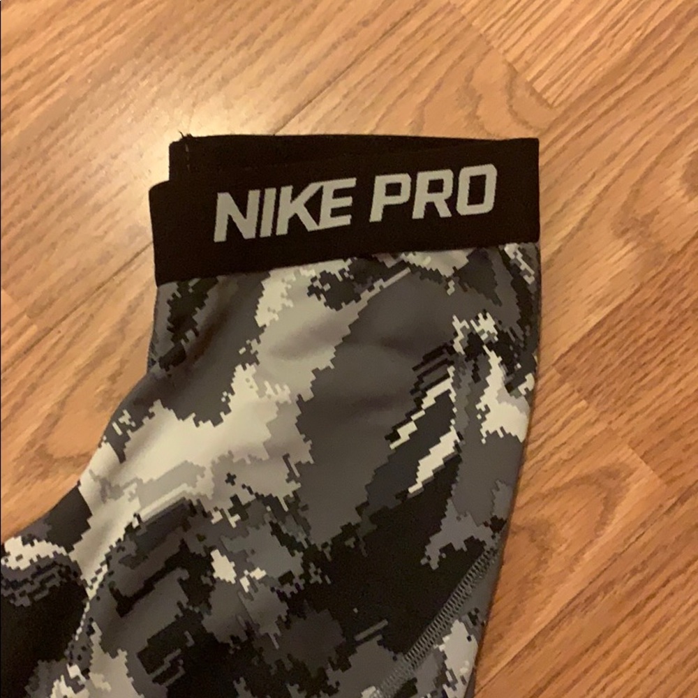 Girls Nike Pro Leggings size M - Picture 2 of 6